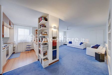 Bilocale via Principe Di Montfort 4, Città Vecchia, Trieste - Photo 3
