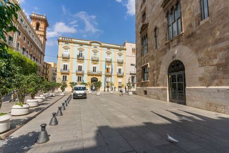 Carrer de Samaniego, Valencia, Valencian Community 46003 - Photo 3