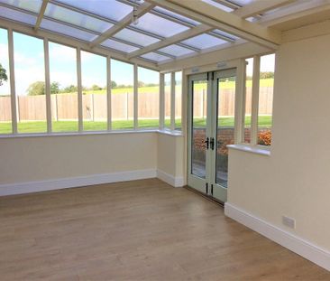 3 bedroom detached house to rent - Photo 5