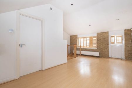 2 bedroom semi-detached house to rent - Photo 2