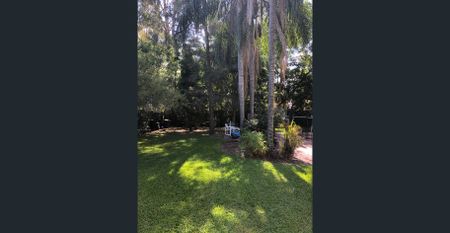 STUNNING FULLY RENOVATED UNIT WITH POOL - Photo 5