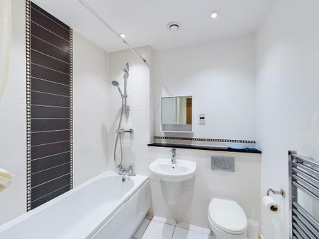 2 bedroom apartment to rent - Photo 5