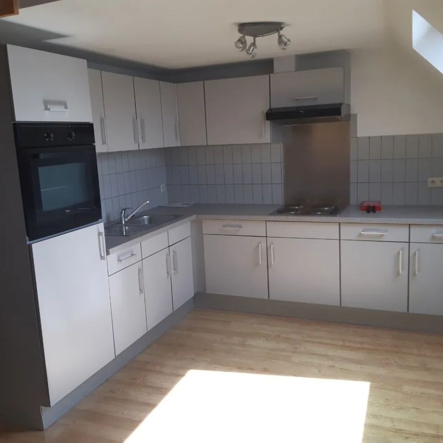 Tof dakappartement met aangenaam zonneterras. - Photo 1