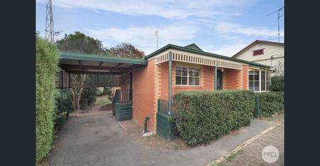 NEAT 3 BEDROOM HOME - PERFECT FOR A YOUNG FAMILY! - Photo 5