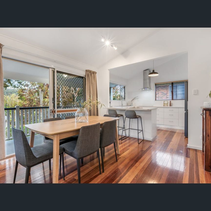 10 Warruga Street, The Gap, Qld 4061 - Photo 1