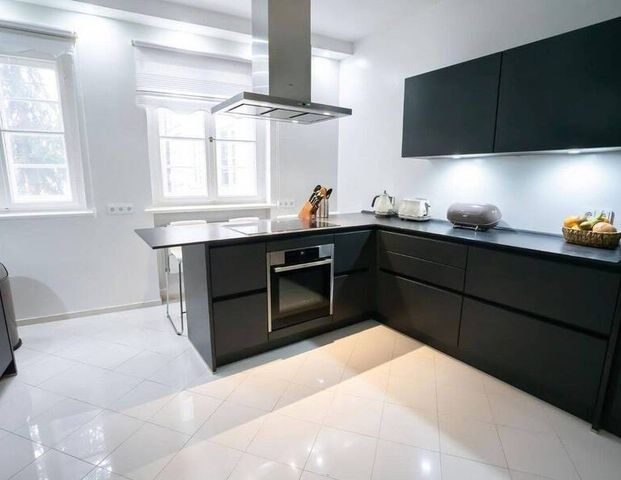 Moderne 3-Zimmer-Wohnung mit Balkon und Einbauküche in Berlin-Reinickendorf - Photo 1