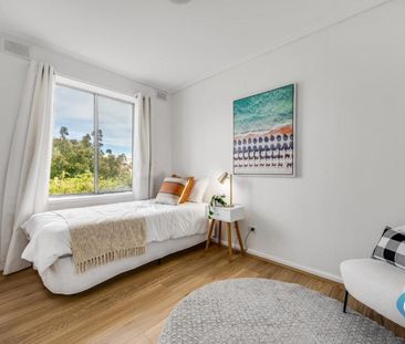 Sunshine & Style in the Heart of Findon – 43/3 Noblet Street ✨ - Photo 5