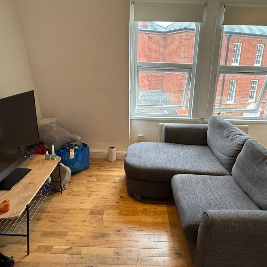 Studio Flat, Tottenham Lane, N8 - Photo 1