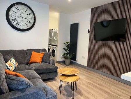 Chichester Road Room 4 - Photo 3