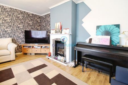 3 bedroom terraced house to rent - Photo 2