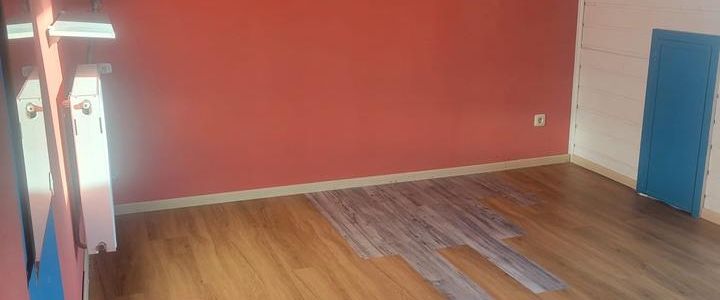 Shtepi me qera, qeraxhi - Photo 1