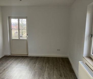 Reinkommen und Wohlfühlen: ansprechende 3,5-Zimmer-Wohnung mit Balkon - Photo 5