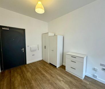 Studio to rent - Photo 3