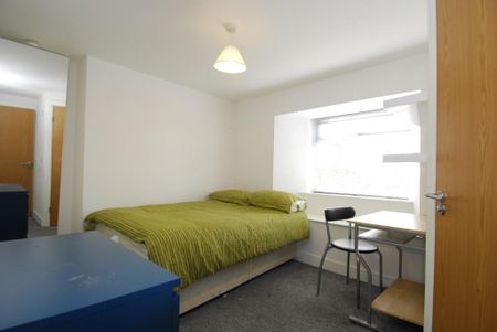 2 bedroom house share to rent - Photo 2