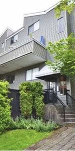 RENOVATED! RARE 2 bedroom 2 stories Kitsilano/UBC/Jericho Beach - Photo 4