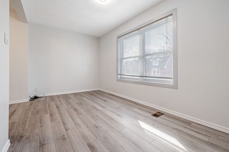 For Lease - 171 Christie Street Unit# Top Floor, Toronto, Ontario - Photo 3