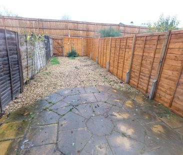 2 bedroom semi-detached house to rent - Photo 4