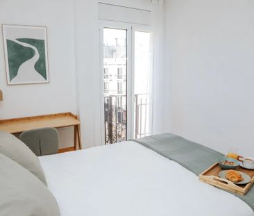 Ronda de Sant Pau, Barcelona, Catalonia 08015 - Photo 4