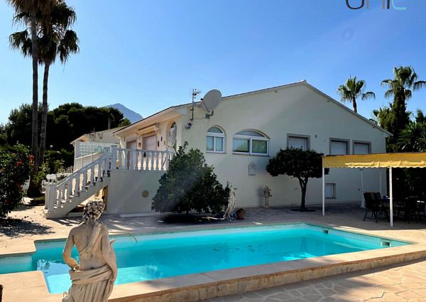 Detached Villa · Long time Rental