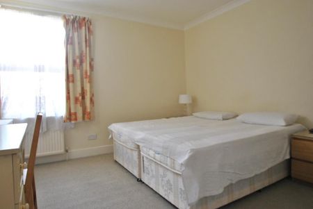 Studio to rent - Photo 5