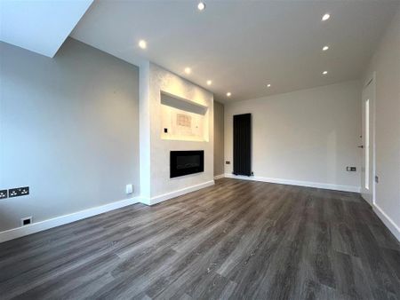 3 bedroom detached house to rent - Photo 4