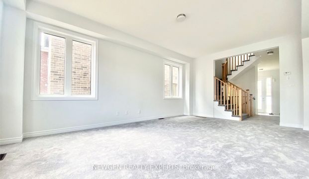 Detached Home For Lease | E8126678 - Photo 1