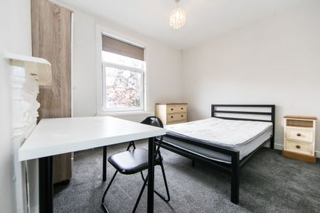 Welton Place, Hyde Park, Leeds - Photo 5