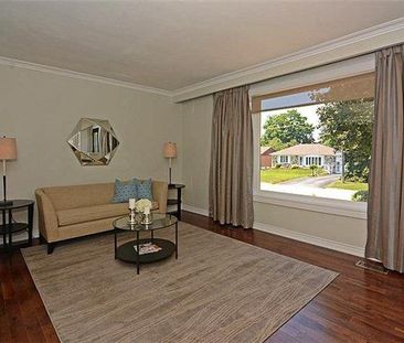 For Lease - 21 Hiley Avenue, Ajax, Ontario - Photo 2