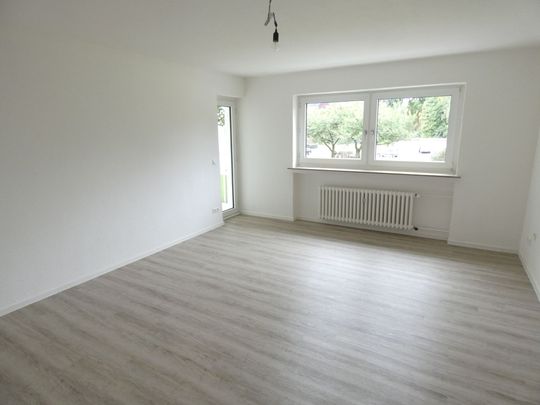 *Hier ist genügend Platz ! 4-Zimmer-Wohnung komplett modernisiert* - Foto 1