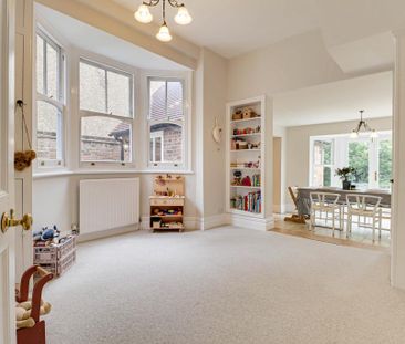 6 bedroom detached house to rent - Photo 1