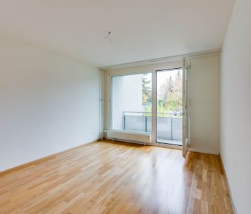 Helle 3.5-Zimmerwohnung mit grossem Balkon wartet auf Sie! - Foto 1