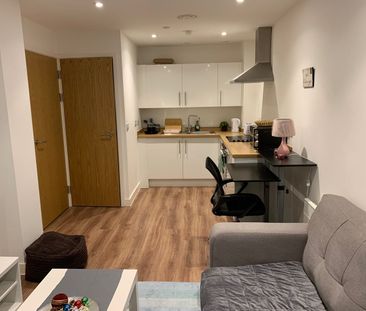 1 Bed Flat, Manchester, M5 - Photo 5