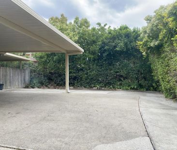 Stunning Family Sanctuary on a Massive 1156m² Block! - Photo 1