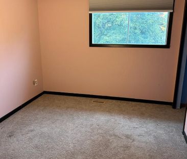 For Lease - 188 Mason Avenue, Bradford West Gwillimbury, Ontario - Photo 3