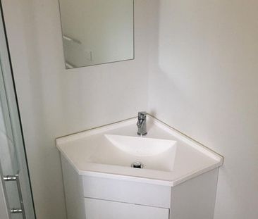 Ready to move in - fully furnished unit - Photo 5