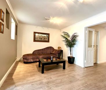 Fully Furnished & Fully Equipped Townhouse - Photo 4