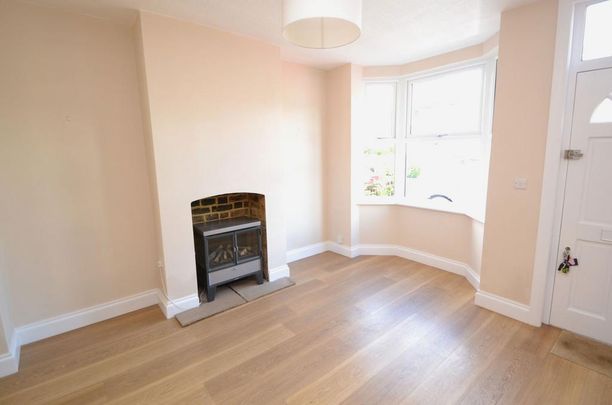 2 bedroom terraced house to rent - Photo 1