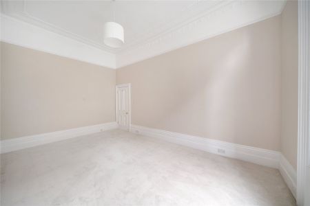 Courtfield Gardens, Earls Court, SW5 flat to rent - Photo 5