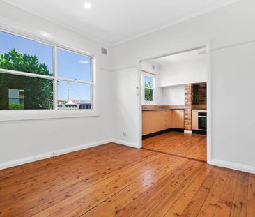 CHARMING HOME CLOSE TO CBD! - Photo 3