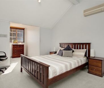 2/37 Railway Street, Merewether NSW 2291 - Photo 4