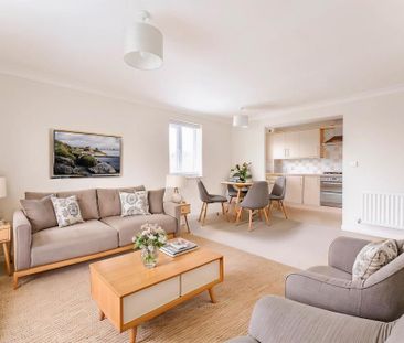 2 bedroom flat to rent - Photo 2