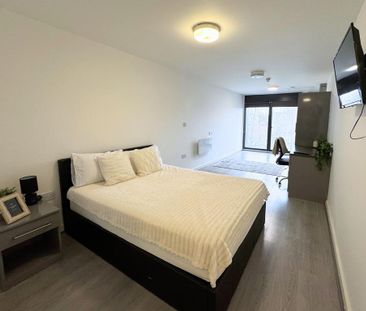 Studio to rent - Photo 3