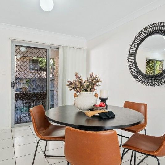 Right behind WOOLWORTH shopping center, CITY BUSE AND CHILDCARE - Photo 1