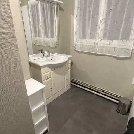 Location Appartement 2 pièces 51m² - Photo 3