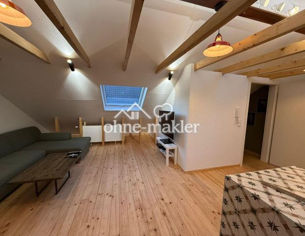 Dachgeschosswohnung in Köln (Lövenich) - Photo 1