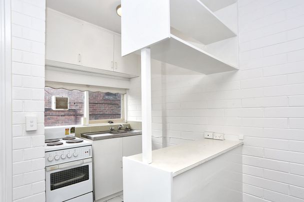 7/829 Park Street, Brunswick VIC 3056 - Studio For Rent | Domain - Photo 1