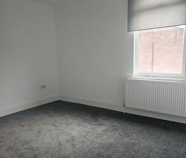 2 Bed Terraced House, Pope Street, L20 - Photo 4