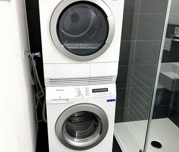 Moderne Wohnung mit Balkon und eigenem Waschturm - Foto 6