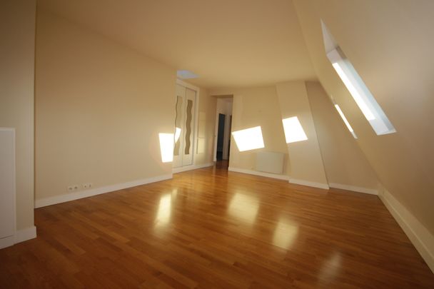 2 pièces de 53,86m² à PARIS 8ème arrondissement - Photo 1