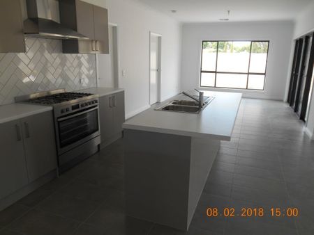 4 Bedroom Executive Home - Photo 3